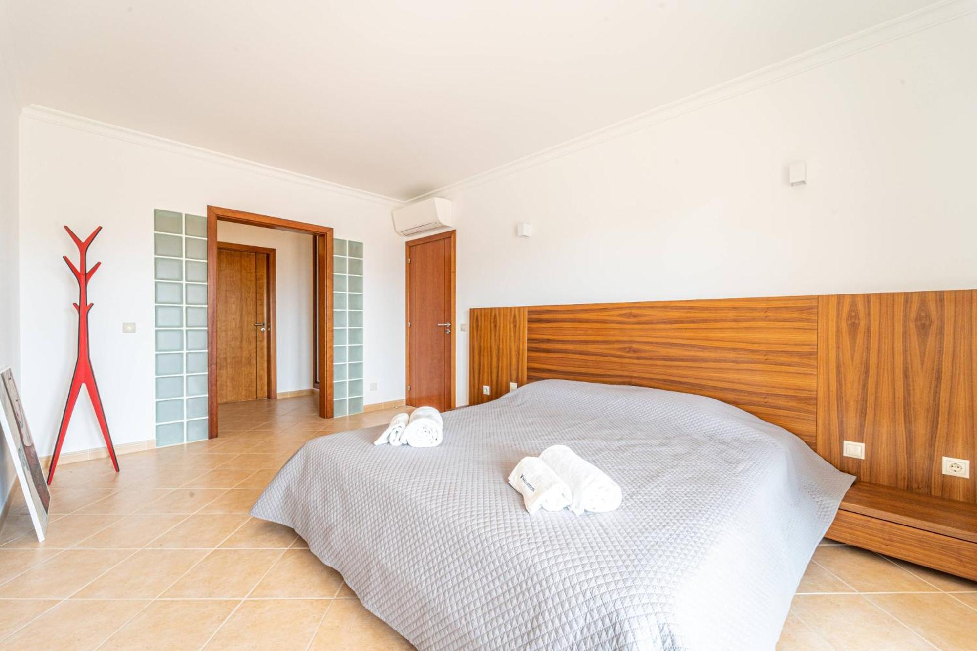 אלבופיירה Villa Ribeiro By Hellovacations מראה חיצוני תמונה