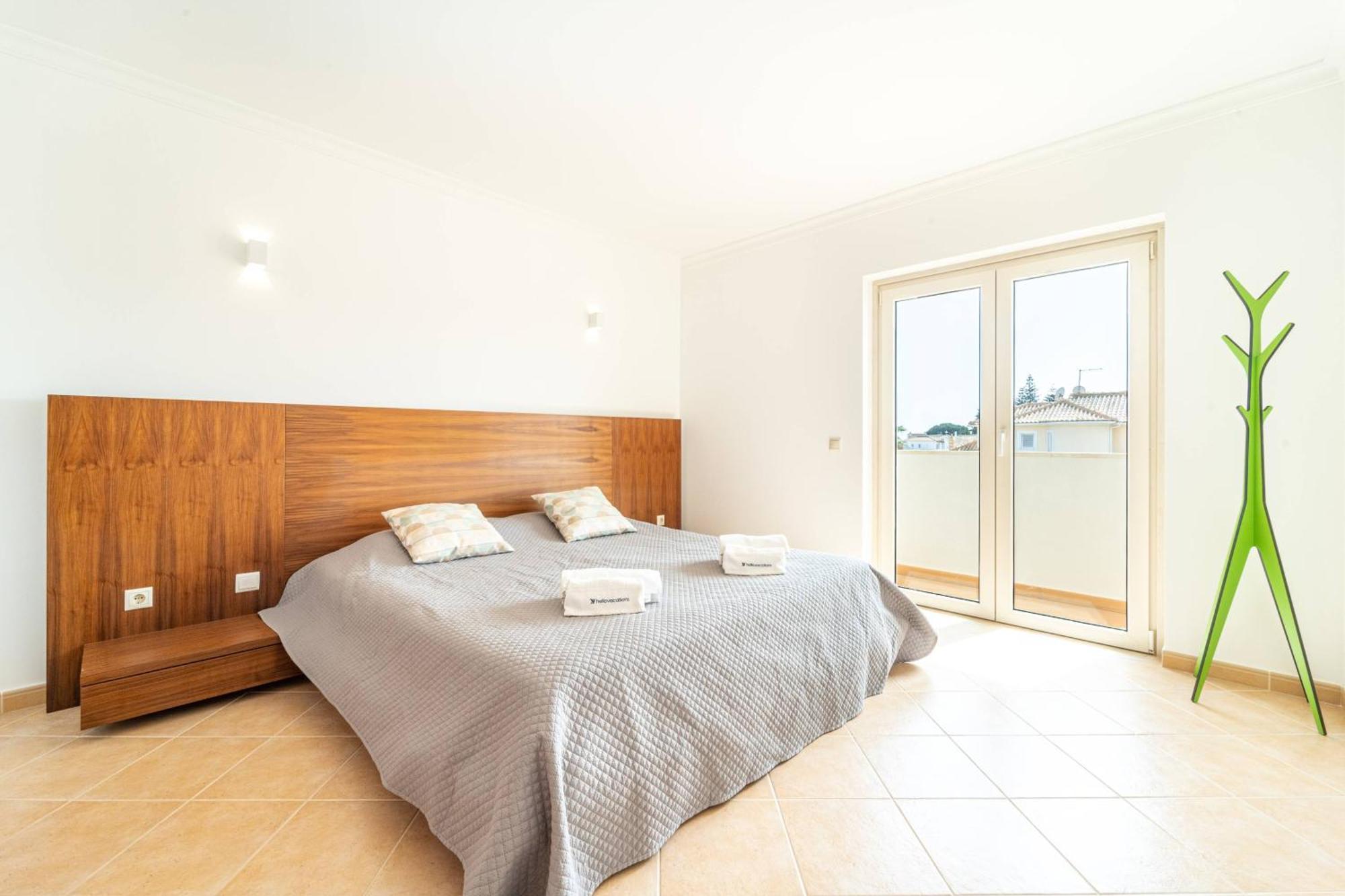 אלבופיירה Villa Ribeiro By Hellovacations מראה חיצוני תמונה