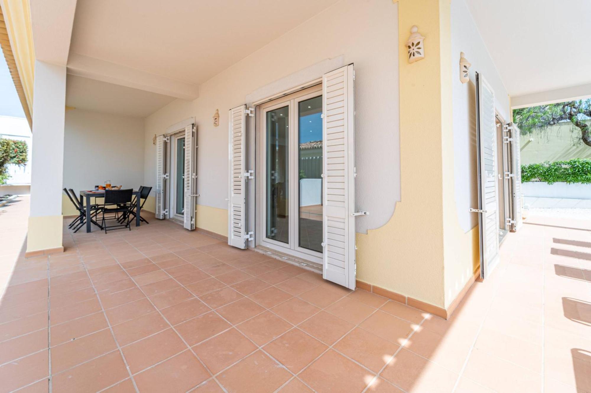 אלבופיירה Villa Ribeiro By Hellovacations מראה חיצוני תמונה