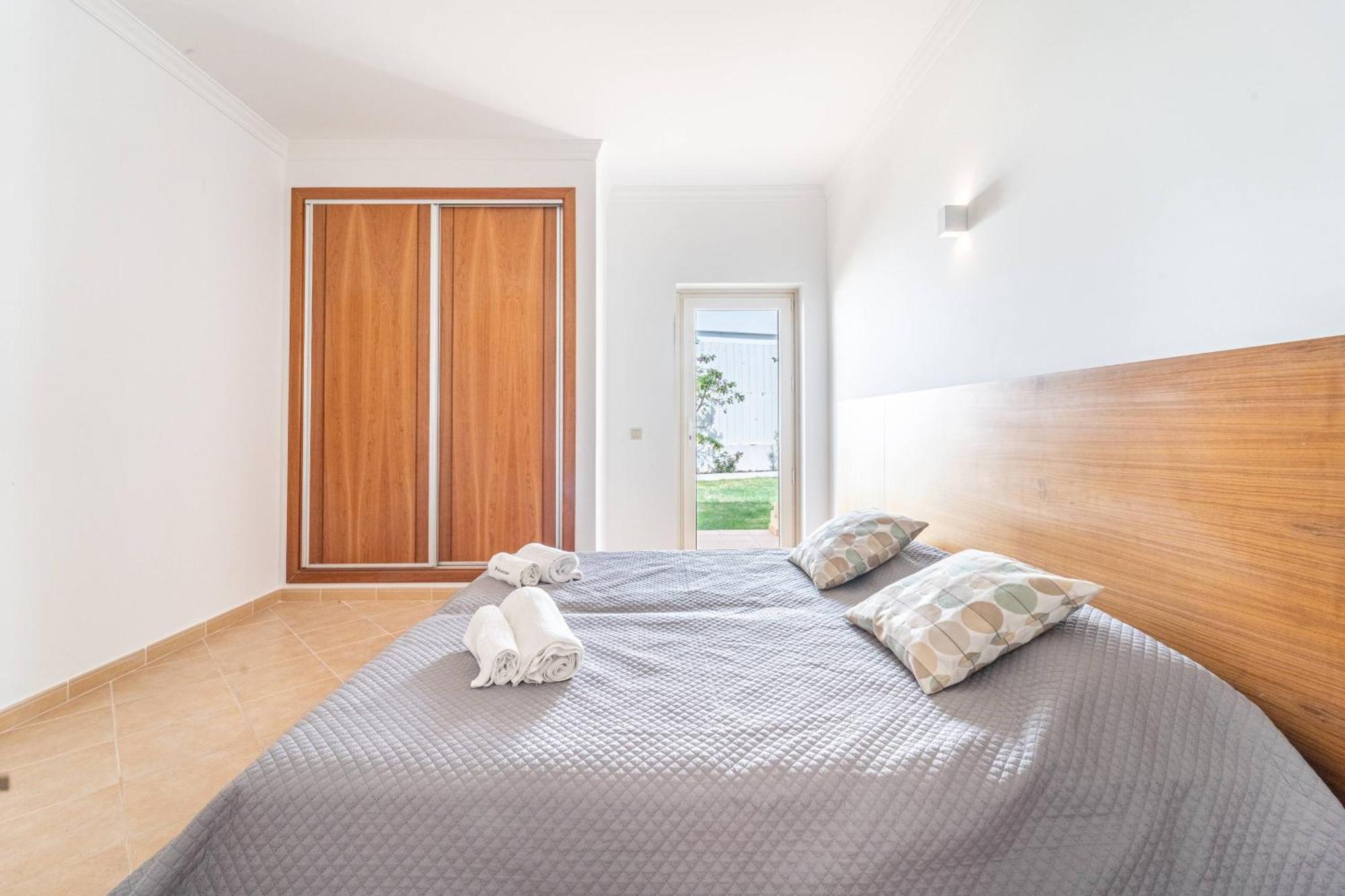 אלבופיירה Villa Ribeiro By Hellovacations מראה חיצוני תמונה